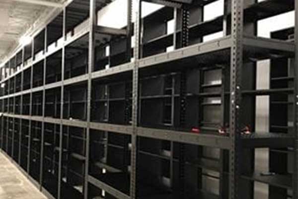 Heavy duty storage shelves